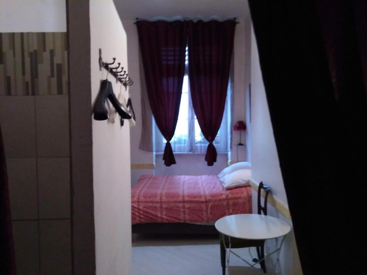 Chambres Les Soyeuses Lione Esterno foto