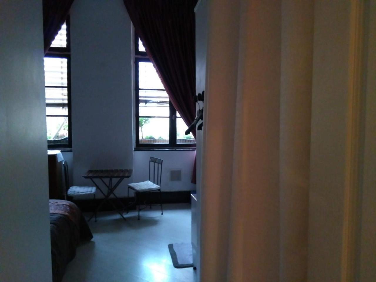 Chambres Les Soyeuses Lione Esterno foto